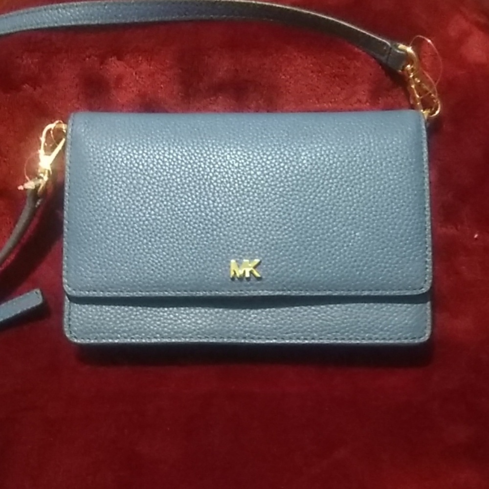 BN w/o tags Michael Kors Purse Wristlet, Wallet